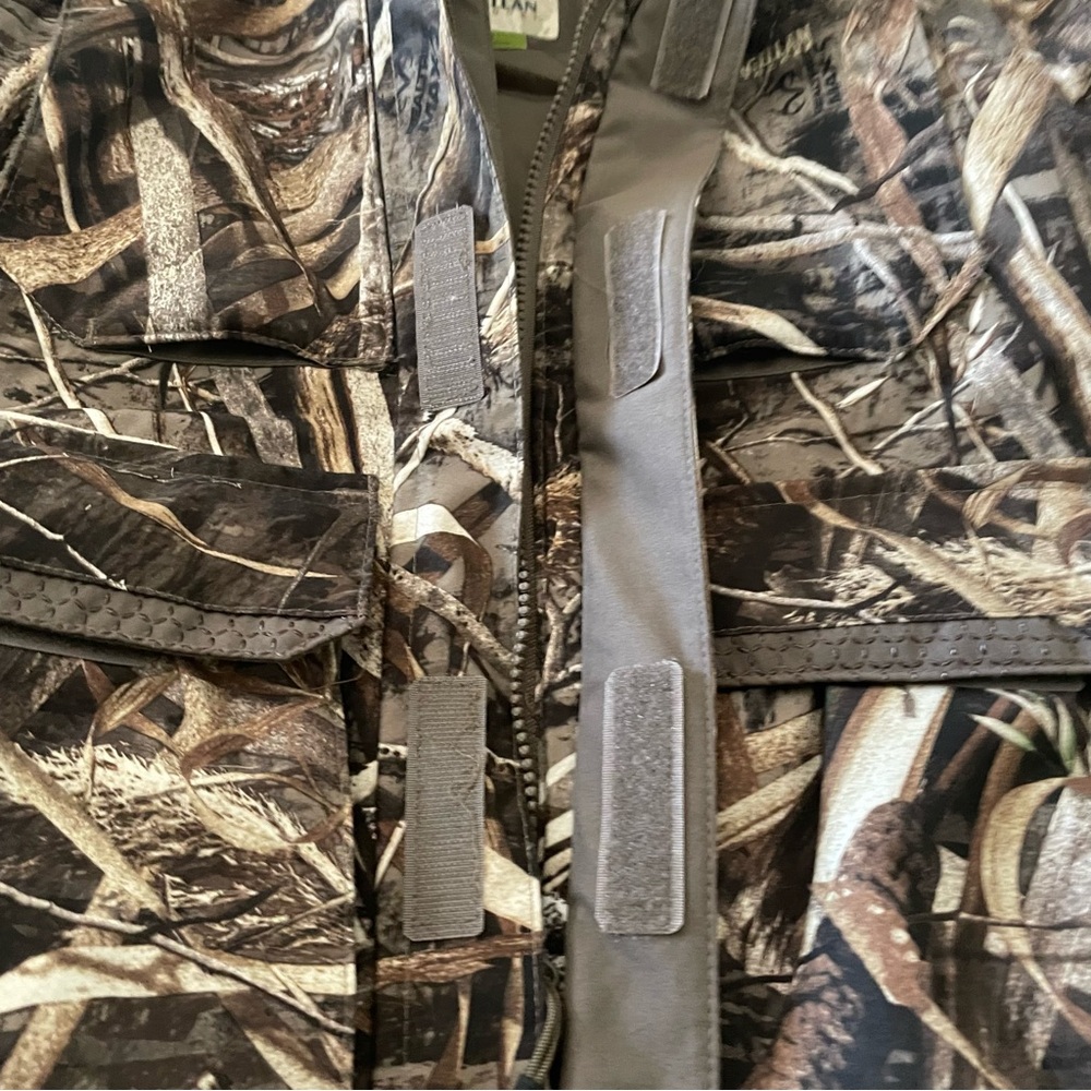Magellan Outdoors Kids Camouflage Insulated Jacket - Picture 9 of 13